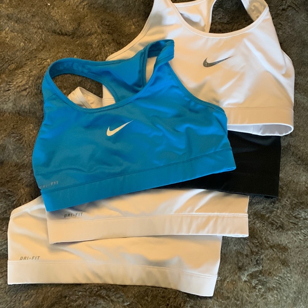 5 Nike sports bras